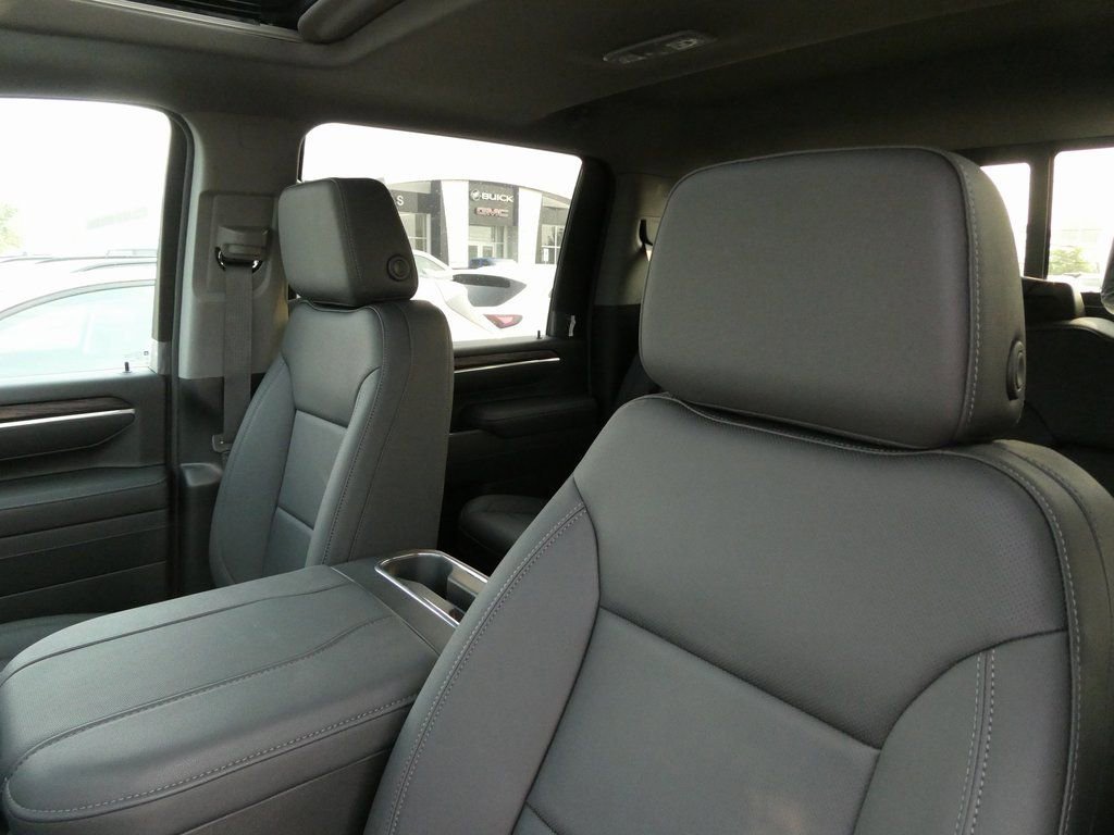 New 2025 GMC Sierra 2500 SLT w/ SLT Premium Package AWD/4WD image 37