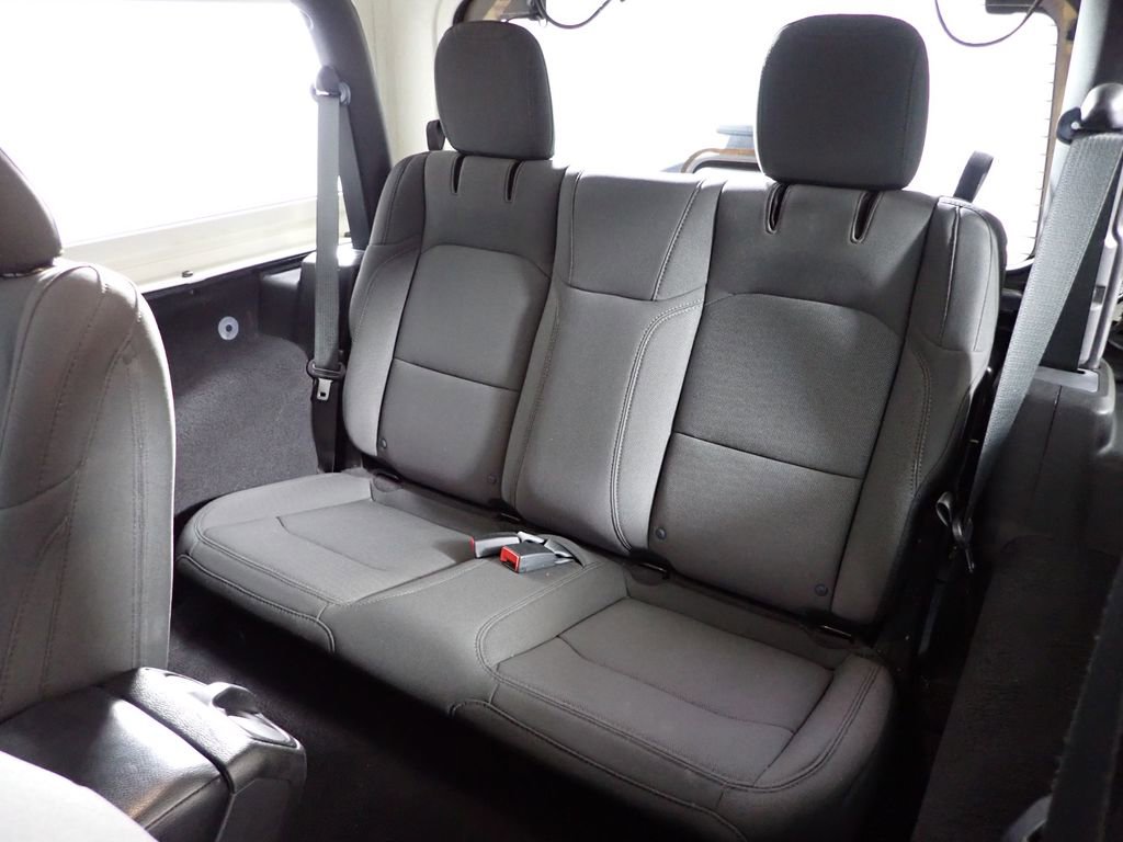 Used 2020 Jeep Wrangler Sport AWD/4WD image 39