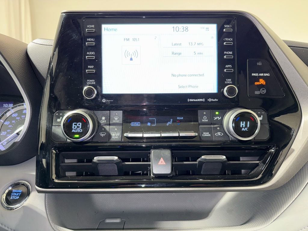 Certified 2022 Toyota Highlander XLE image 29