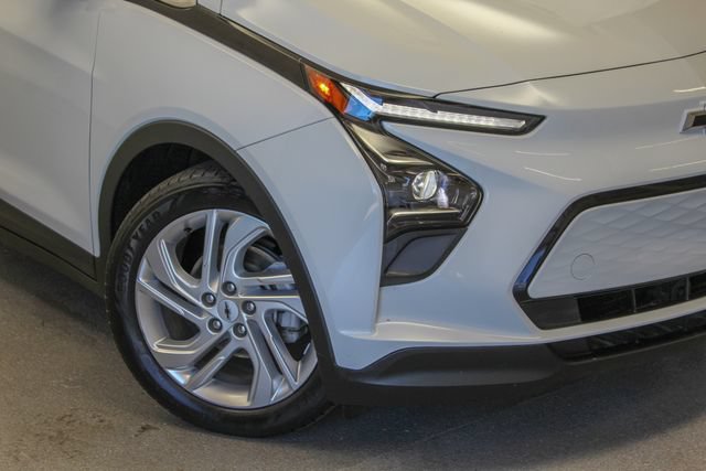 Used 2023 Chevrolet Bolt LT w/ Driver Confidence Package FWD image 3