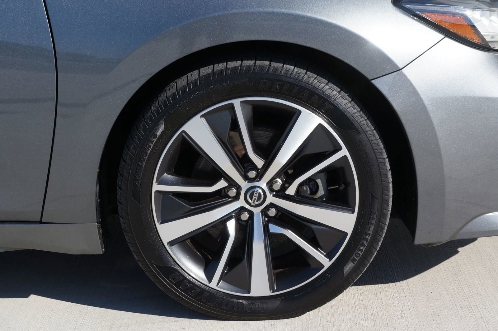 Used 2020 Nissan Maxima 3.5 SV w/ Floor Mat Group image 22