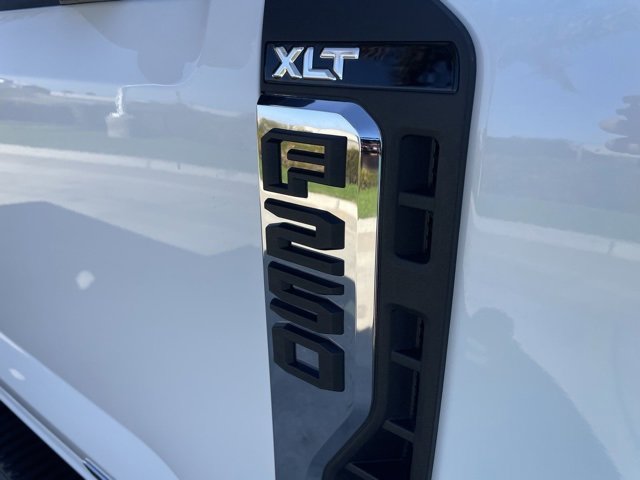 New 2026 Ford F250 XLT w/ FX4 Off-Road Package image 29