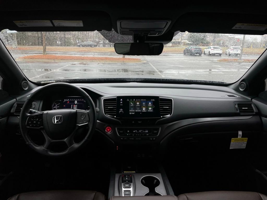 Certified 2025 Honda Passport EX-L image 10