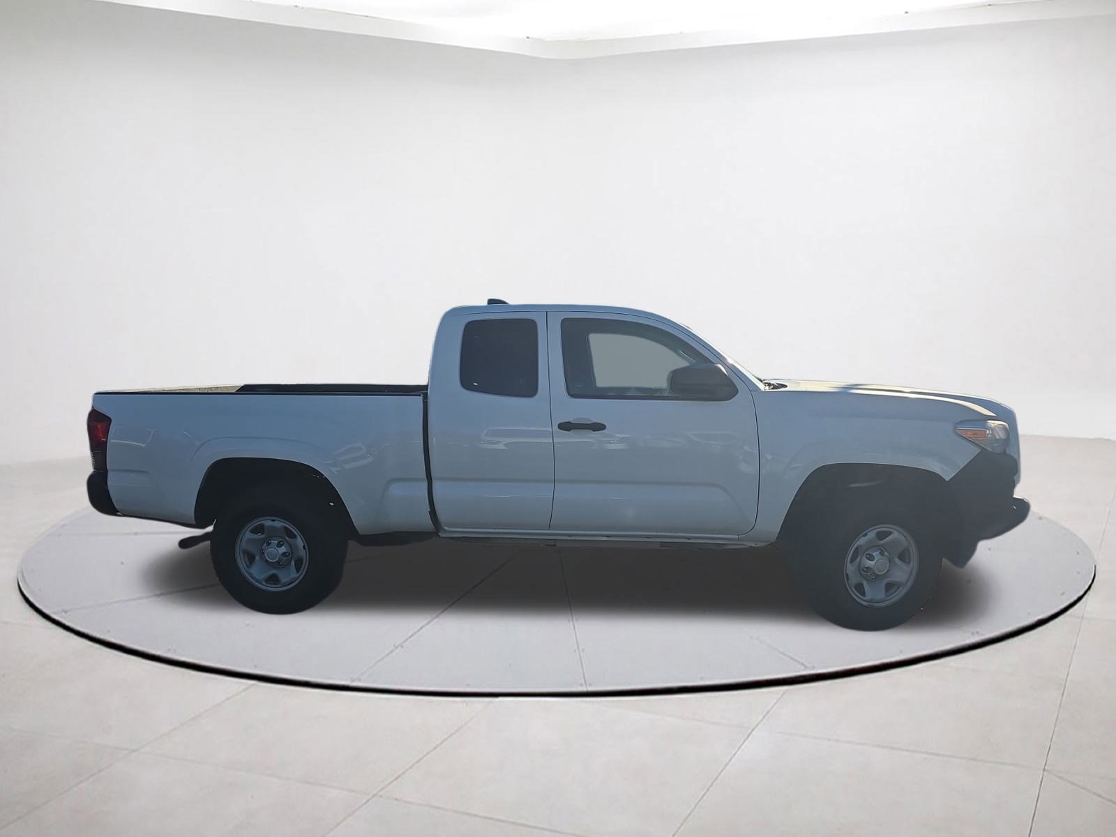 Used 2023 Toyota Tacoma 2WD Access Cab image 8