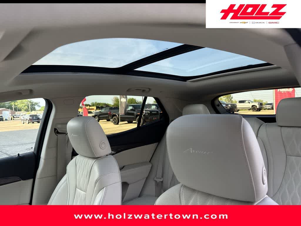 Certified 2023 Buick Envision Avenir AWD/4WD image 11
