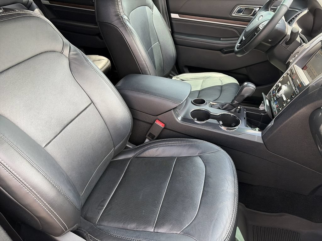 Used 2018 Ford Explorer Limited FWD image 35