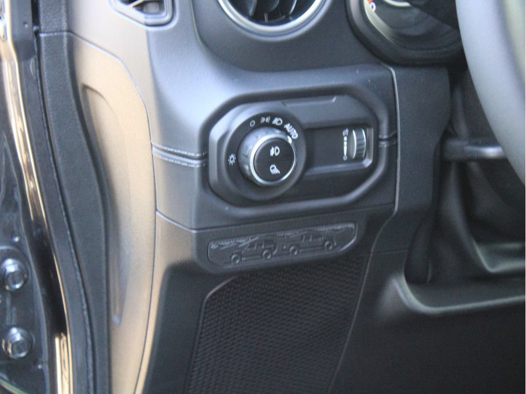 New 2026 Jeep Gladiator Mojave AWD/4WD image 15