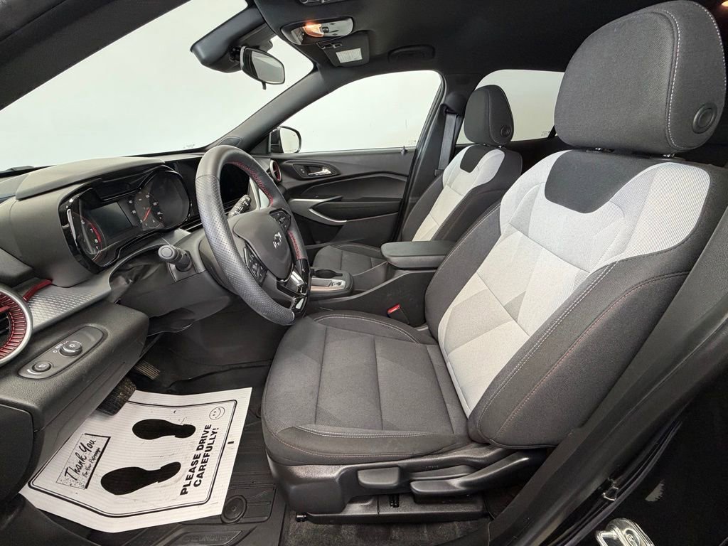 Used 2026 Chevrolet Trax RS w/ Driver Confidence Package image 4