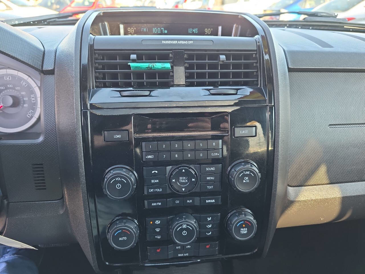 Used 2010 Ford Escape Limited FWD image 29