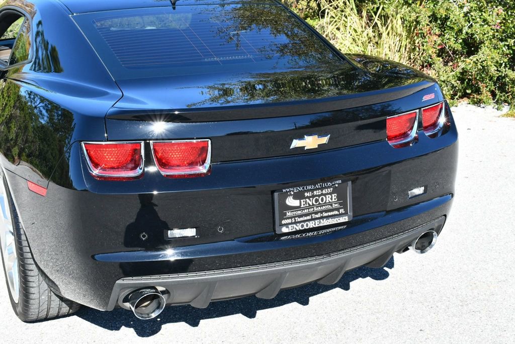 Used 2010 Chevrolet Camaro SS w/ RS Package image 10
