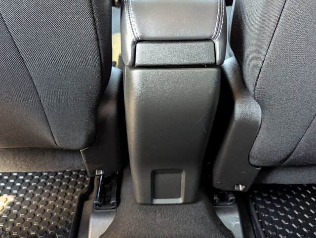 Used 2023 Jeep Renegade Altitude AWD/4WD image 17