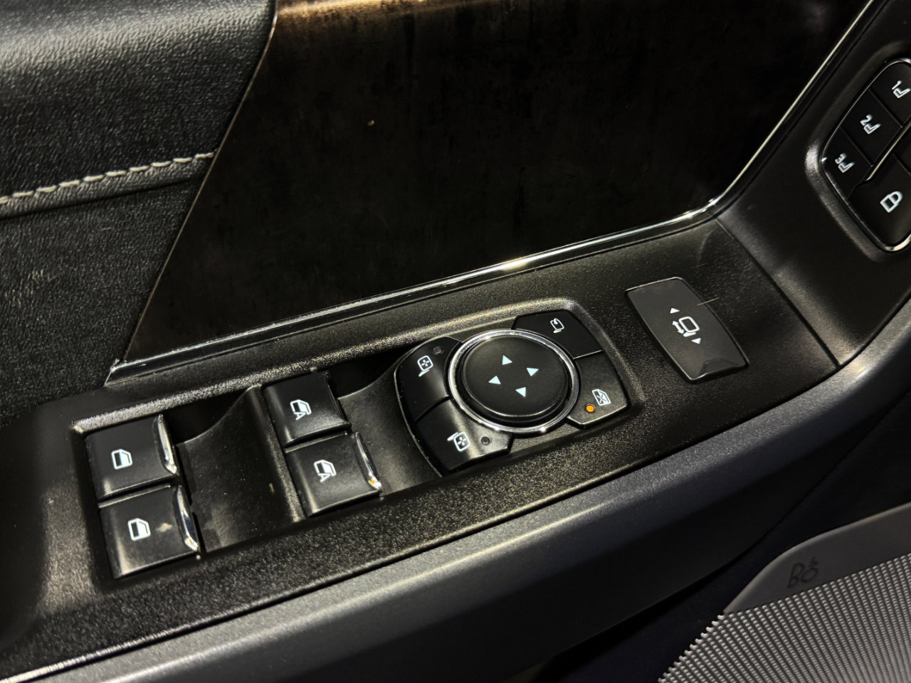 Used 2023 Ford F250 Lariat w/ Lariat Ultimate Package image 32