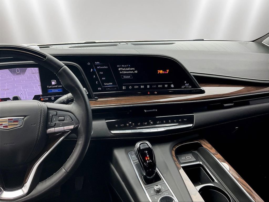 Used 2024 Cadillac Escalade Sport Platinum AWD/4WD image 9