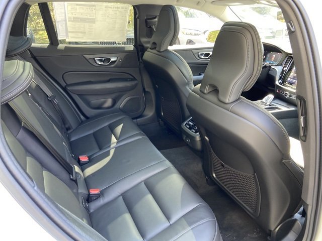 New 2025 Volvo V60 B5 Cross Country Ultra w/ Protection Package Premier image 15