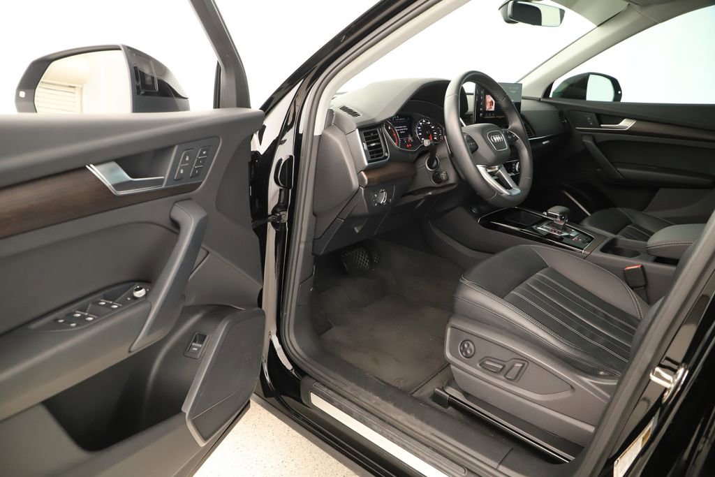 Certified 2023 Audi Q5 2.0T Premium w/ Convenience Package AWD/4WD image 14