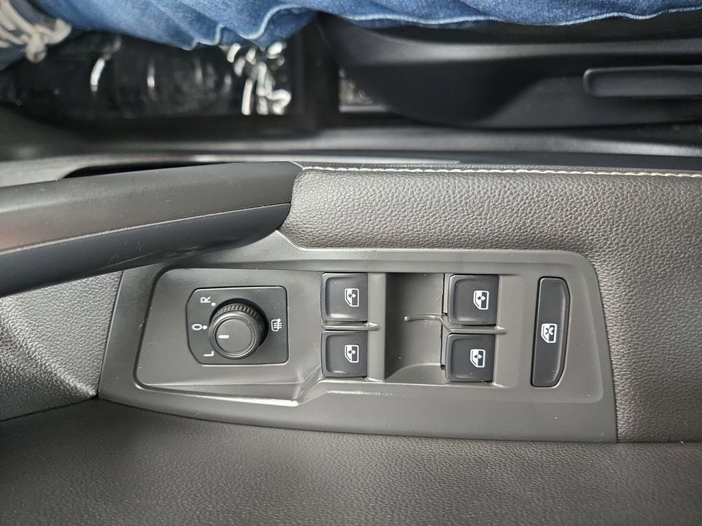 Used 2023 Volkswagen Tiguan S image 20