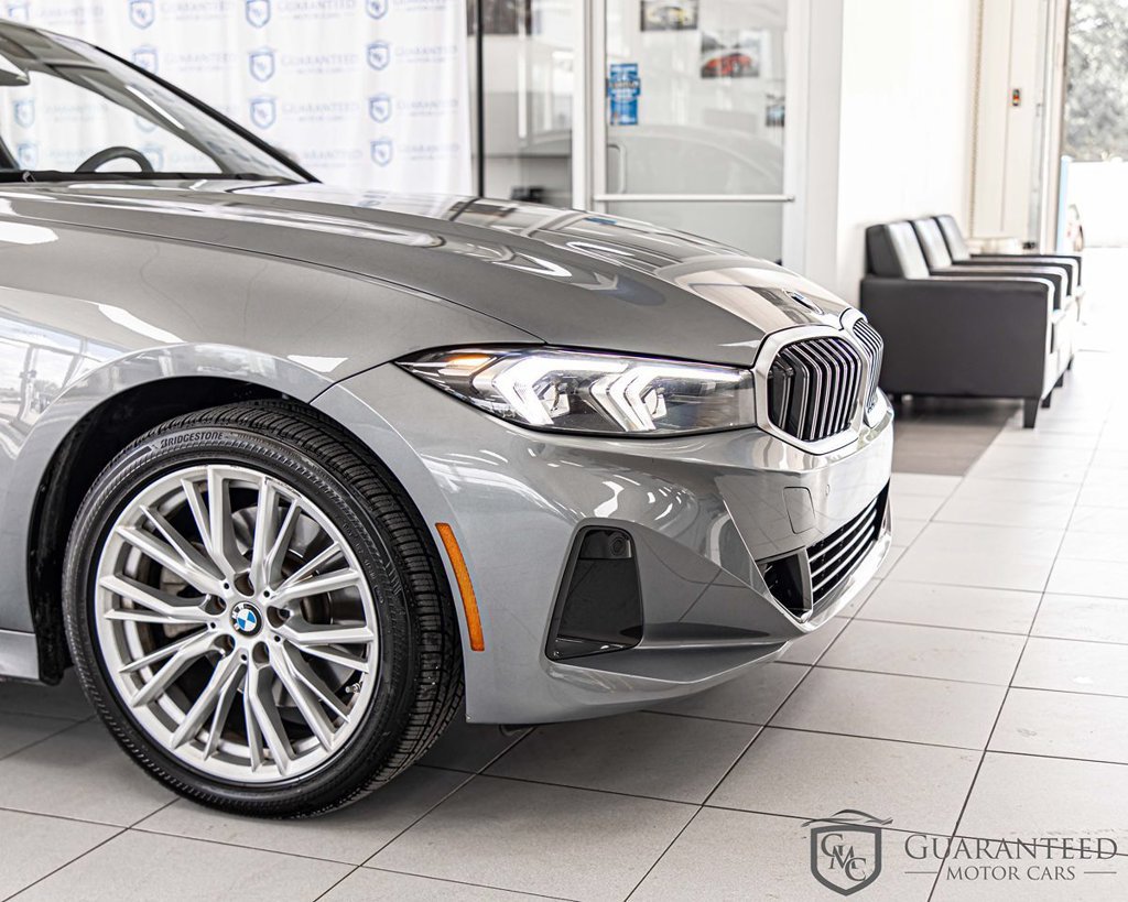 Used 2024 BMW 330i xDrive Sedan w/ Convenience Package AWD/4WD image 4
