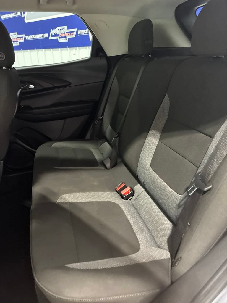 Used 2022 Chevrolet TrailBlazer LT FWD image 28