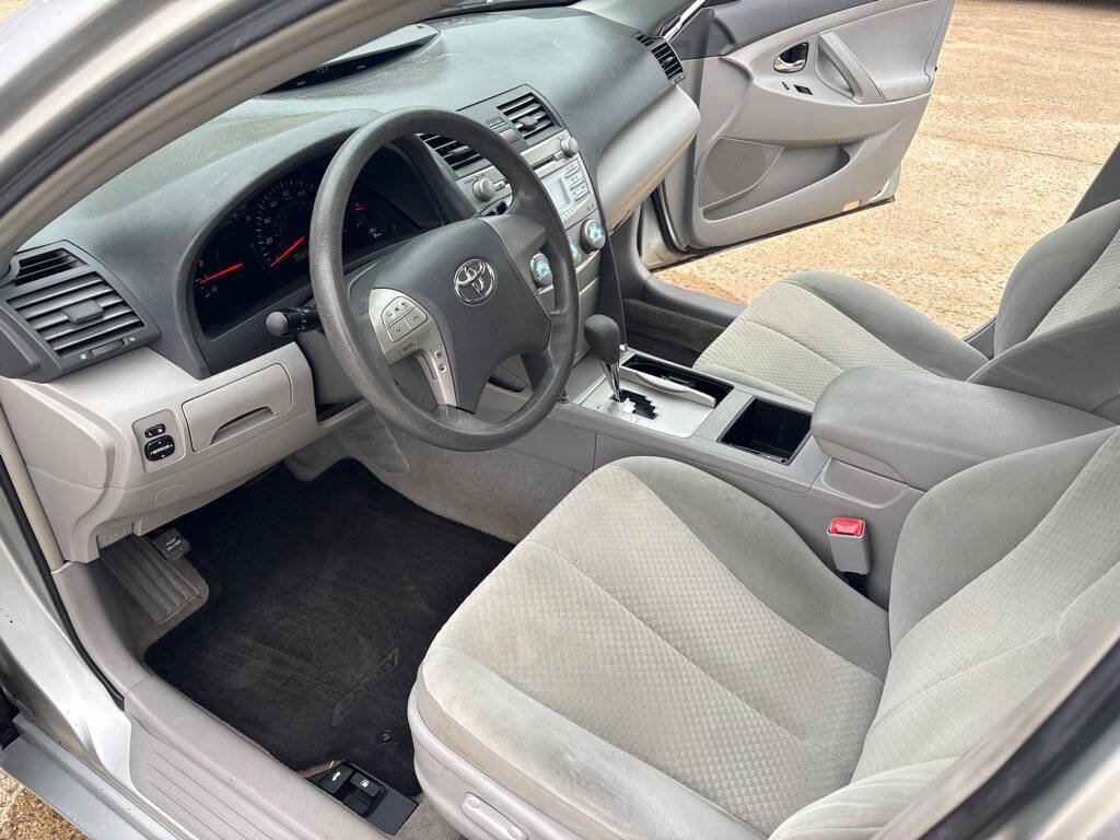 Used 2007 Toyota Camry LE image 9