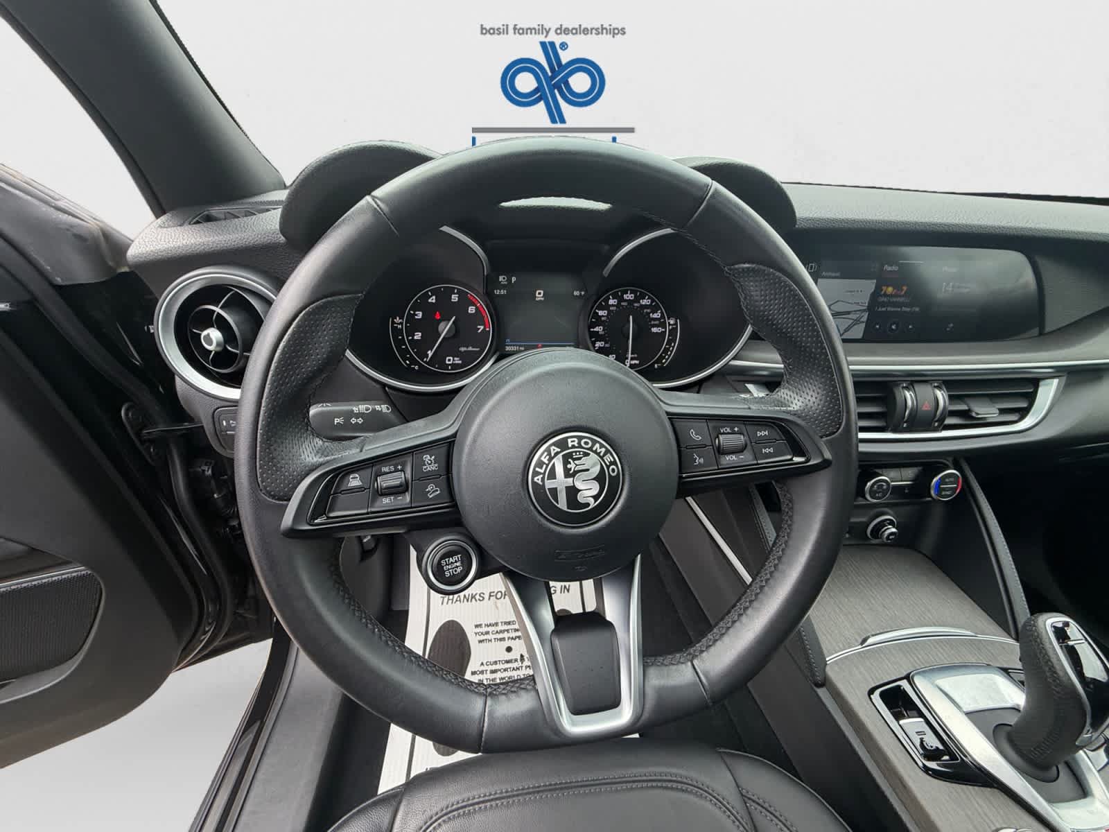 Used 2023 Alfa Romeo Stelvio Ti AWD/4WD image 15