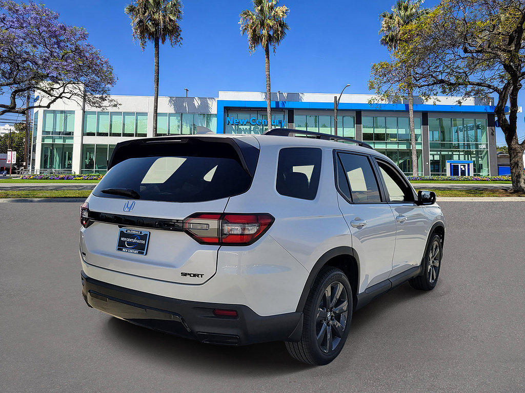 New 2026 Honda Pilot Sport image 4