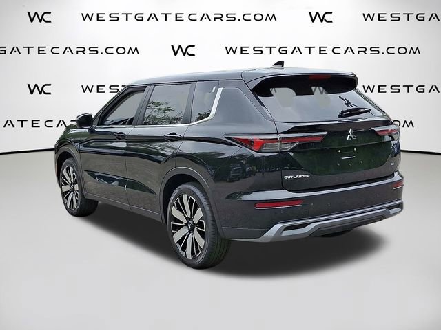 New 2025 Mitsubishi Outlander SE image 4