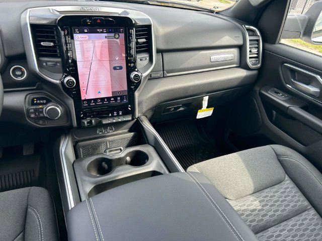New 2027 RAM 1500 4x4 Crew Cab image 13