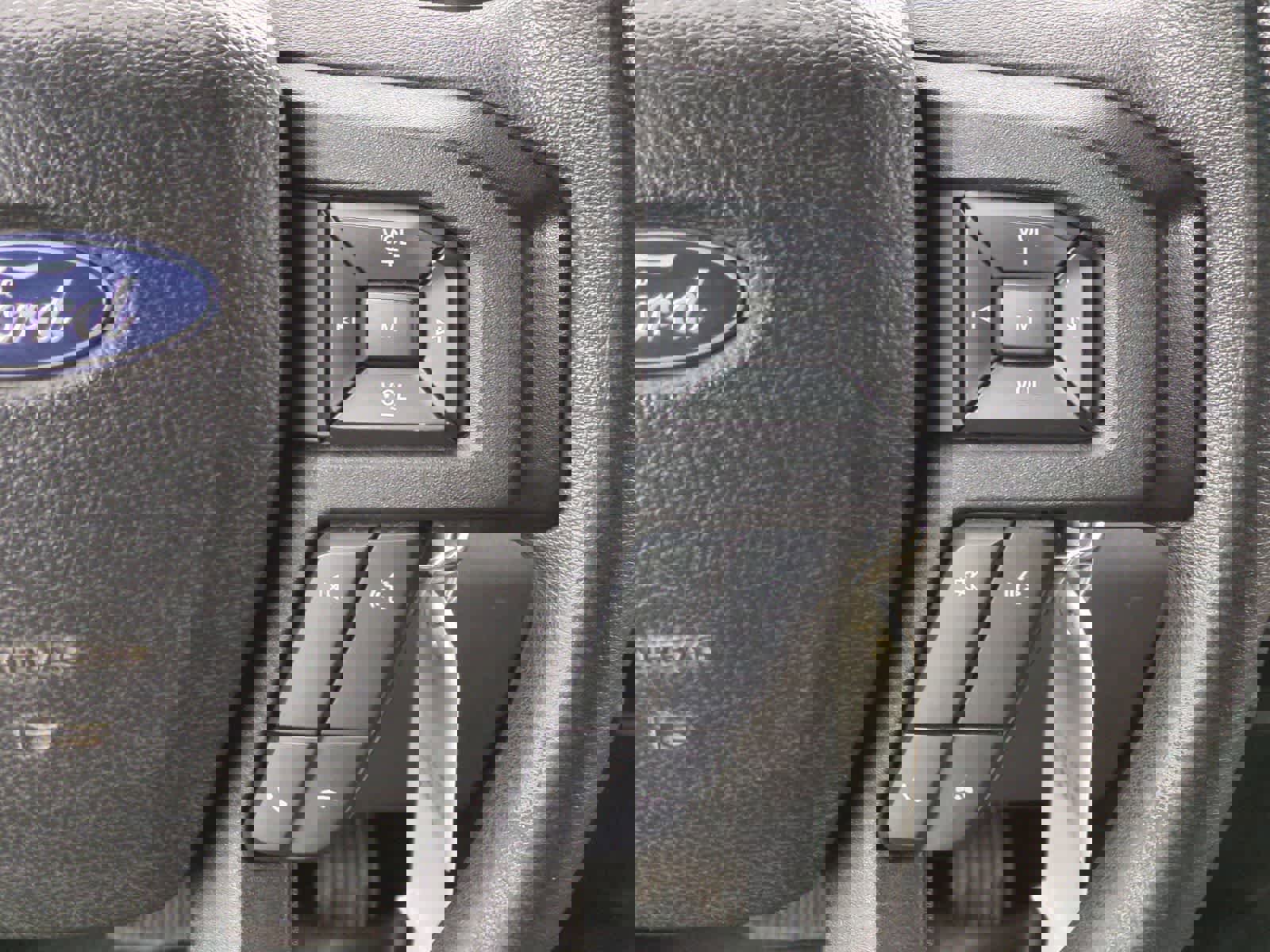 Used 2017 Ford F350 XLT w/ XLT Premium Package AWD/4WD image 24