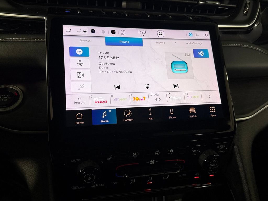 Certified 2023 Jeep Grand Cherokee 4WD 4xe w/ Luxury Tech Group II image 17