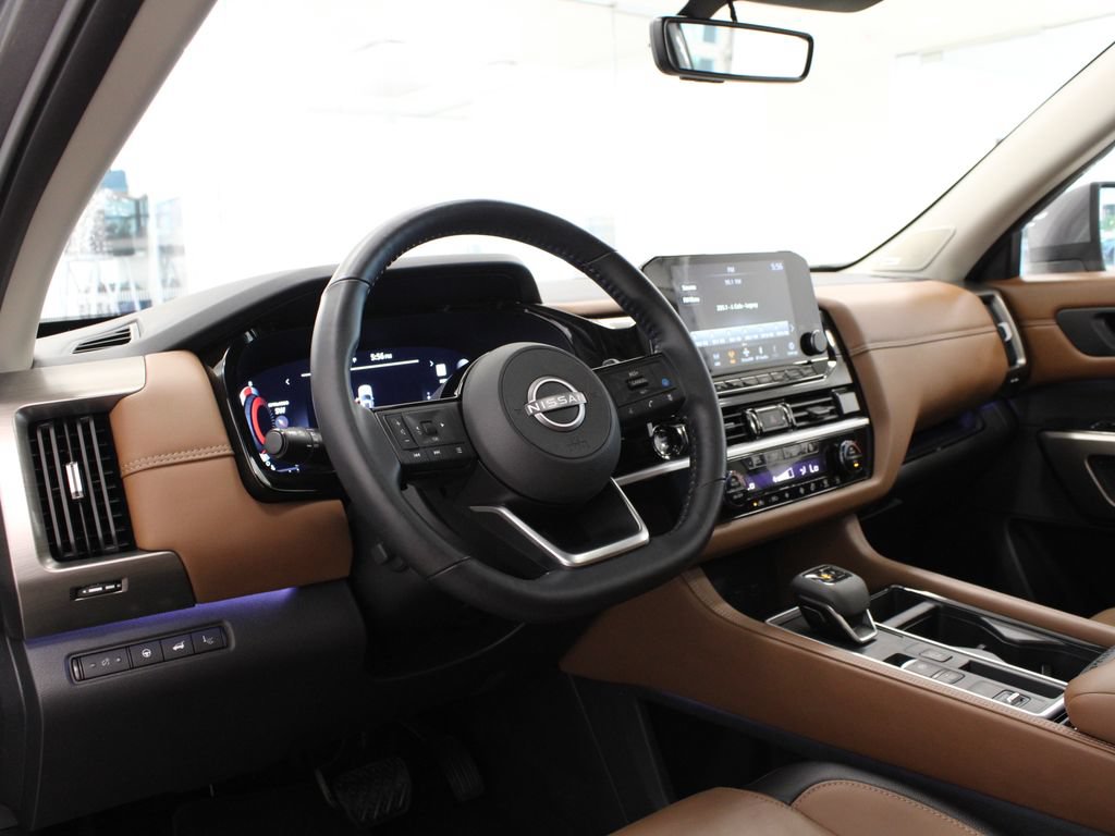 Used 2025 Nissan Pathfinder Platinum w/ Cargo Package FWD image 14