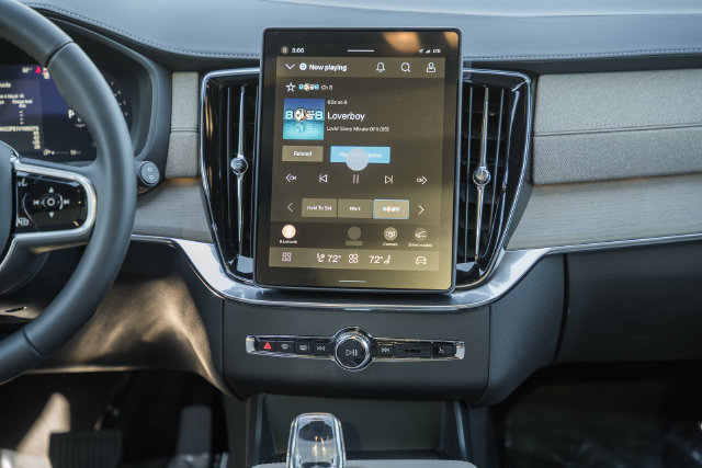 New 2027 Volvo XC90 B5 Plus AWD/4WD image 21