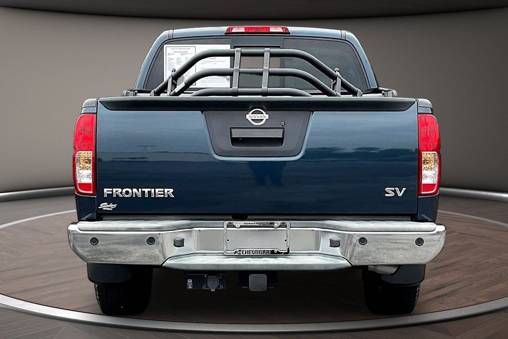 Used 2016 Nissan Frontier SV w/ SV Value Truck Package RWD image 5