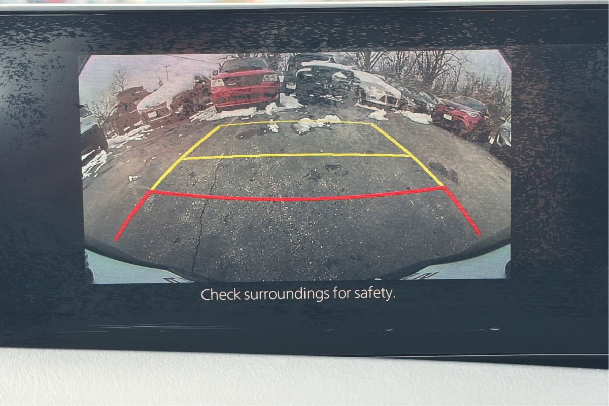 Used 2021 MAZDA MAZDA3 s image 27