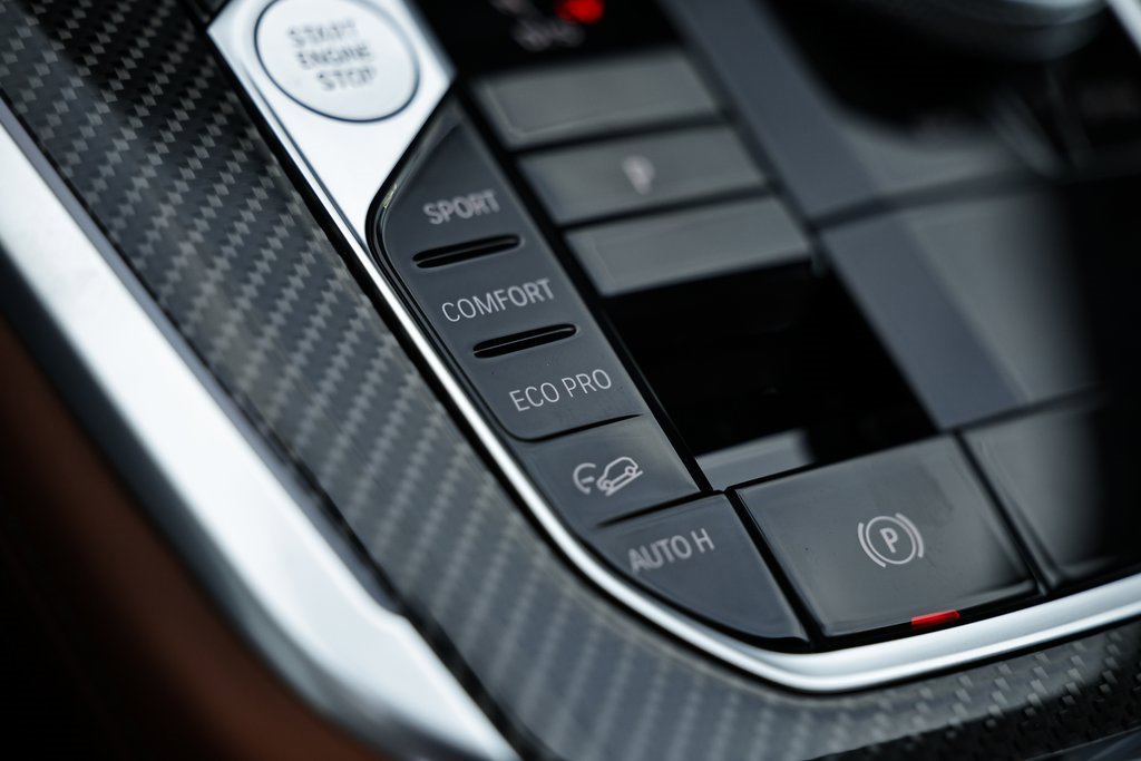 New 2026 BMW X5 M60i w/ Climate Comfort Package image 41