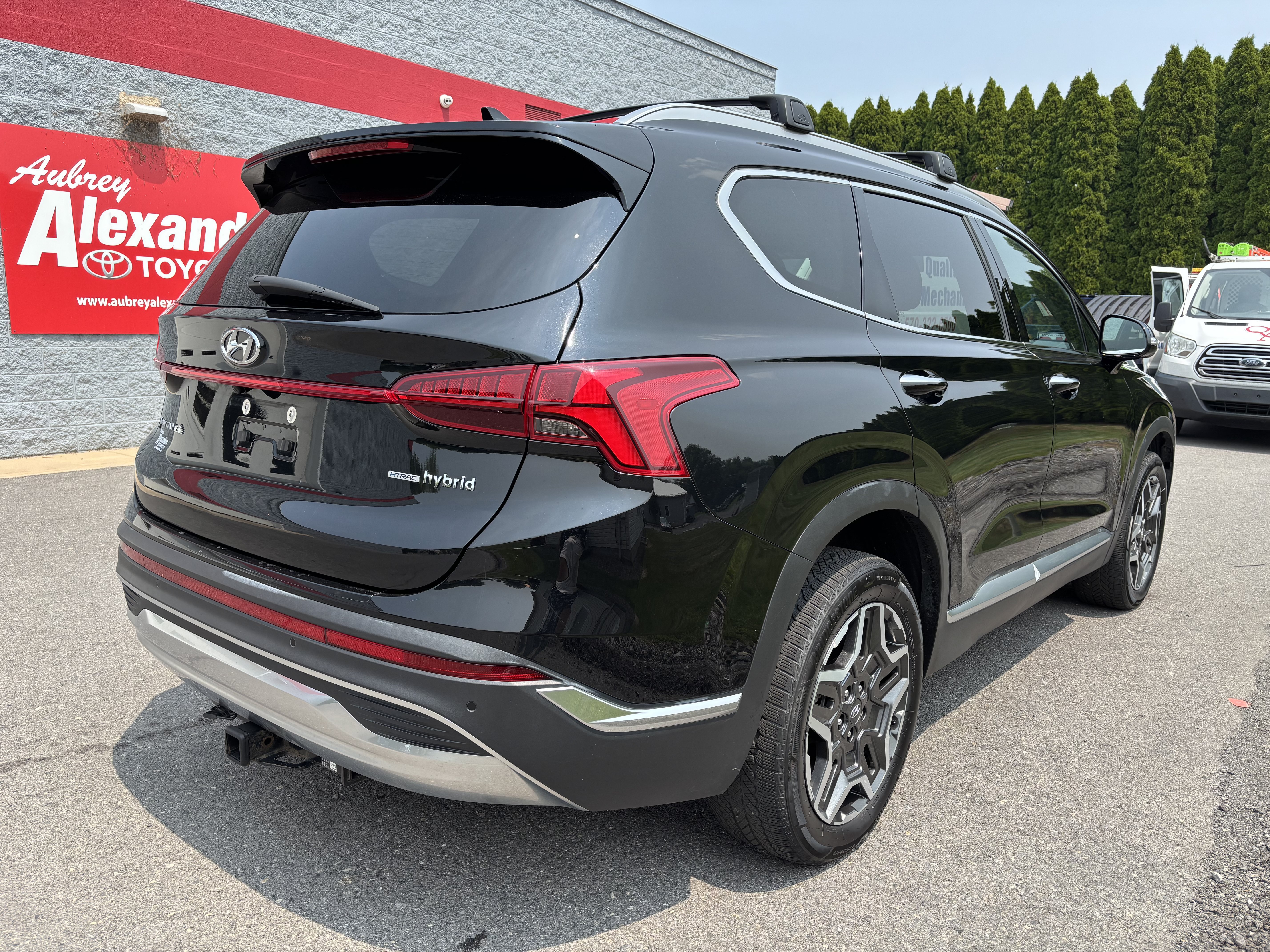 Used 2023 Hyundai Santa Fe SEL Premium AWD/4WD video 3