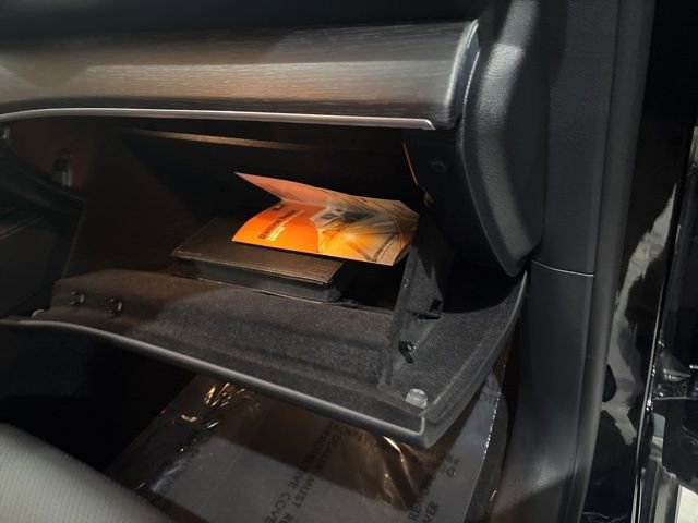 Used 2025 Mercedes-Benz GLS 450 4MATIC image 38