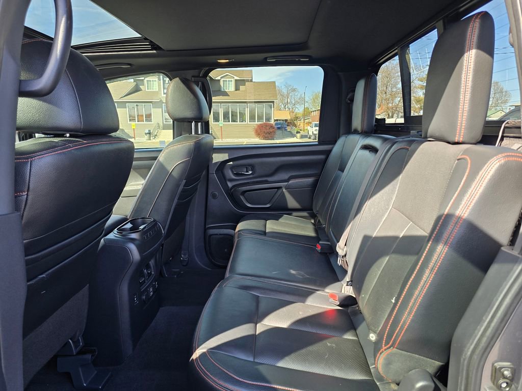 Used 2021 Nissan Titan PRO-4X w/ Pro-4x Convenience Package image 15