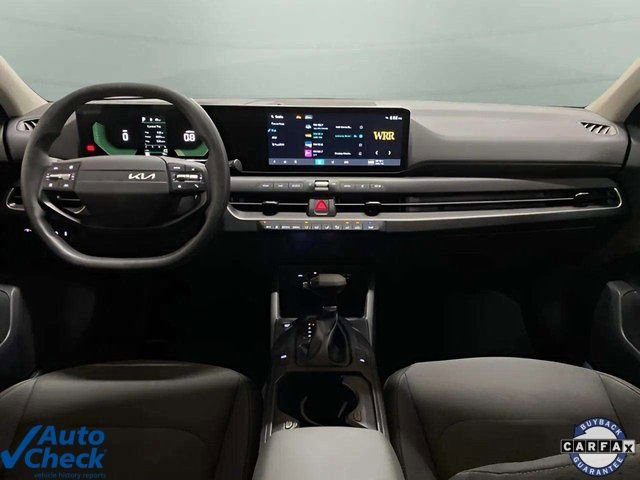 Used 2025 Kia K4 LX image 11