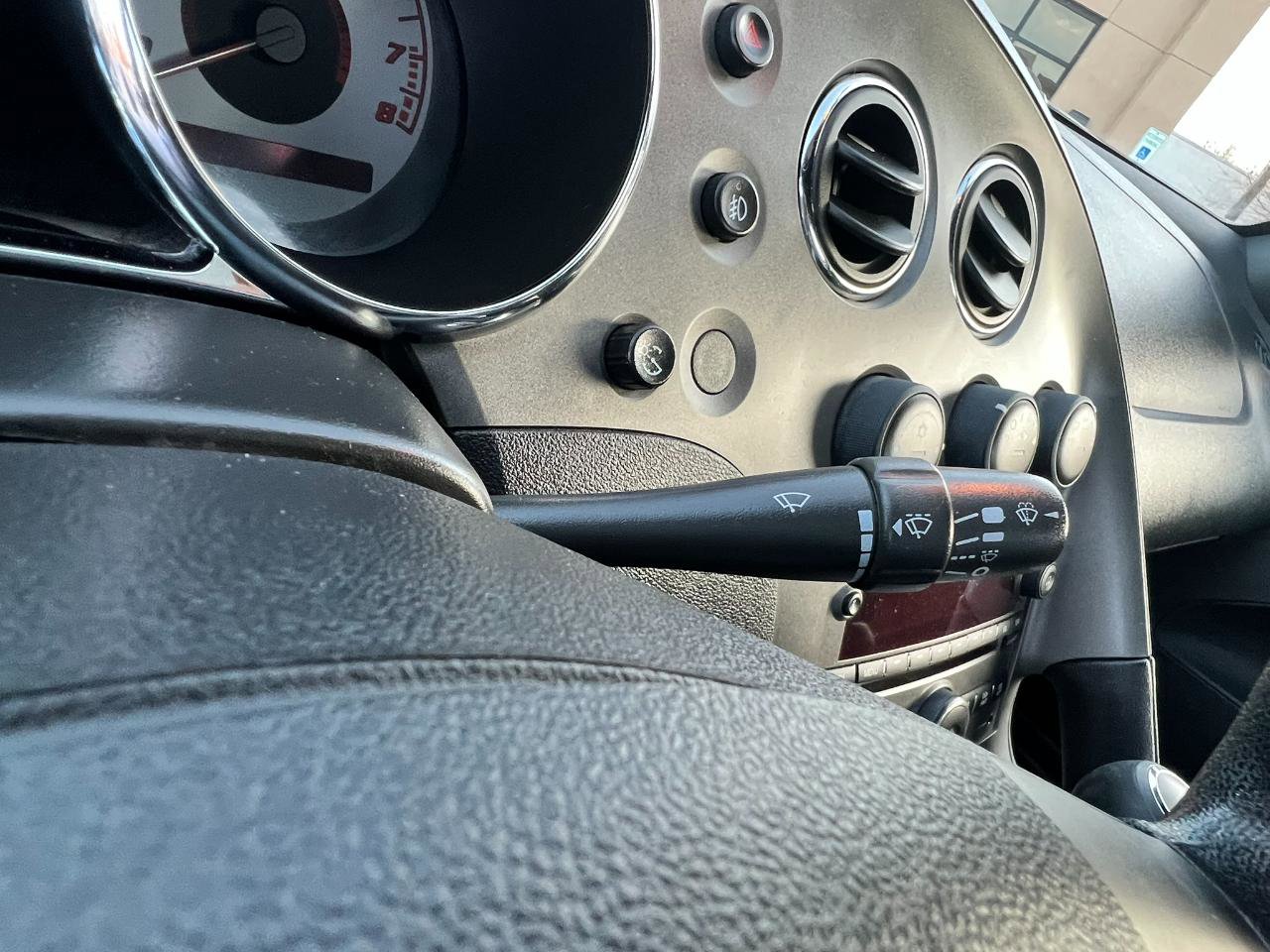 Used 2008 Pontiac Solstice Convertible w/ Preferred Package RWD image 15