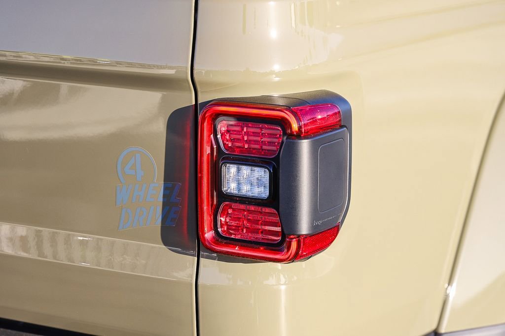 New 2026 Jeep Gladiator Willys AWD/4WD image 10