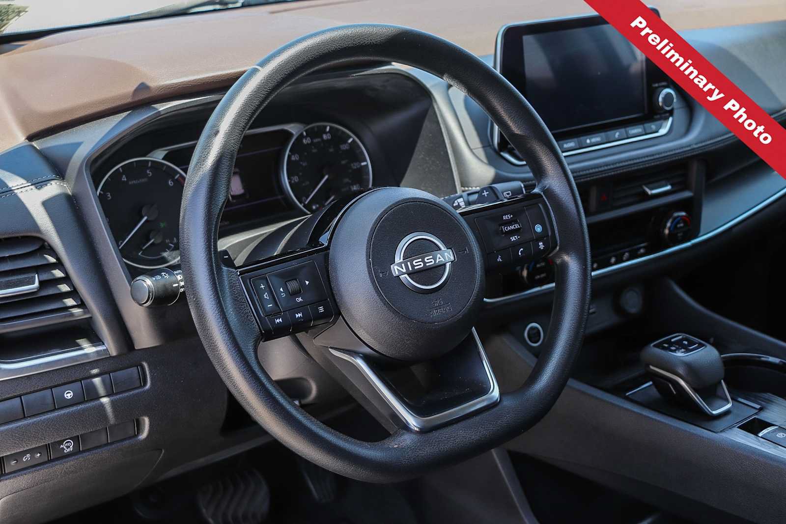 Used 2023 Nissan Rogue SV AWD/4WD image 15