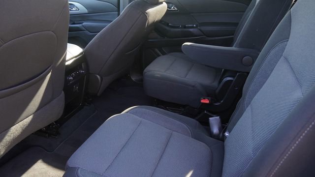 Used 2022 Chevrolet Traverse LT w/ LPO, Cargo Package image 14
