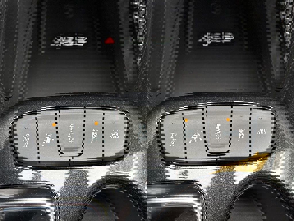 New 2026 Chevrolet TrailBlazer LT w/ Convenience Package AWD/4WD image 15