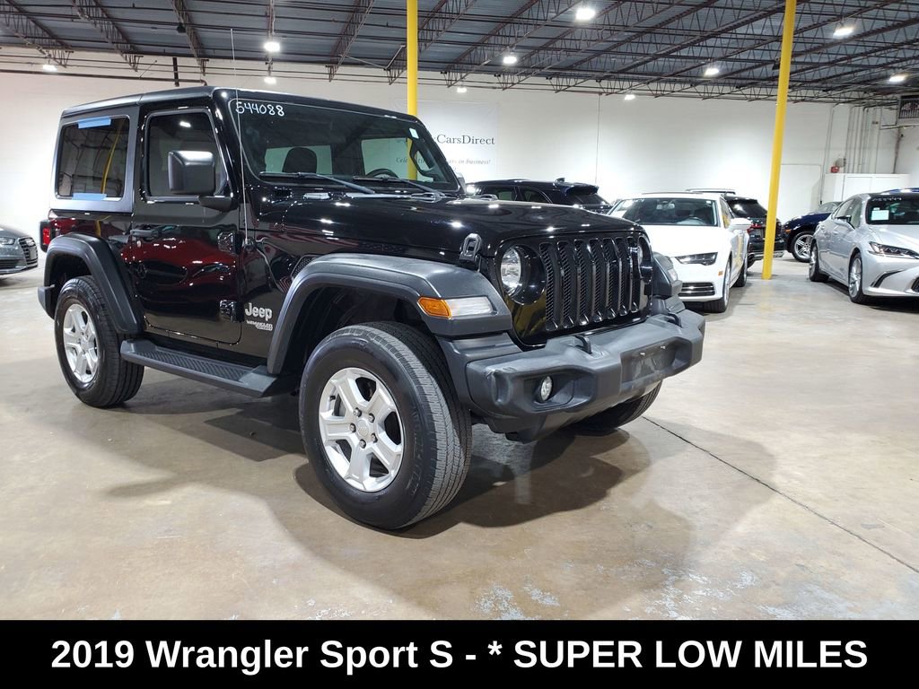 Used 2019 Jeep Wrangler Sport S image 3