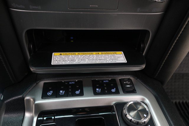Used 2016 Toyota Land Cruiser AWD/4WD image 39