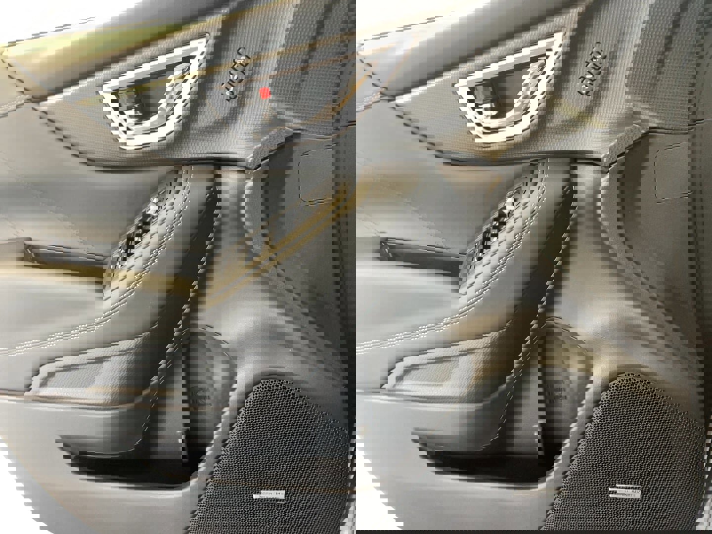 Used 2021 Subaru Forester Touring image 6