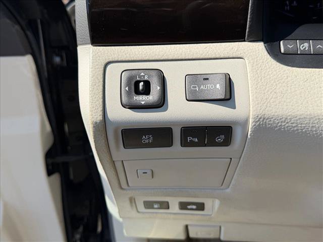 Used 2008 Lexus LS 460 RWD image 11