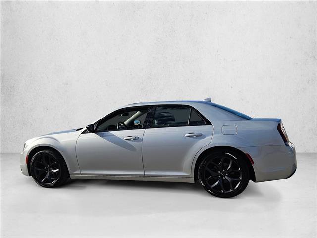 Used 2021 Chrysler 300 Touring w/ Sport Appearance Package image 9
