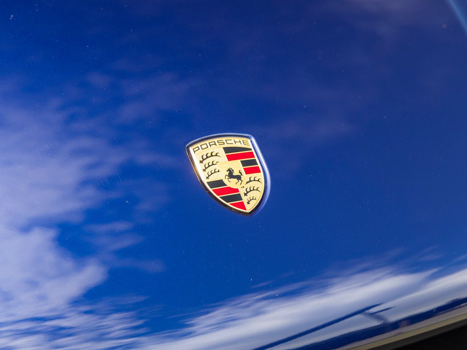 Certified 2026 Porsche Macan AWD/4WD image 17