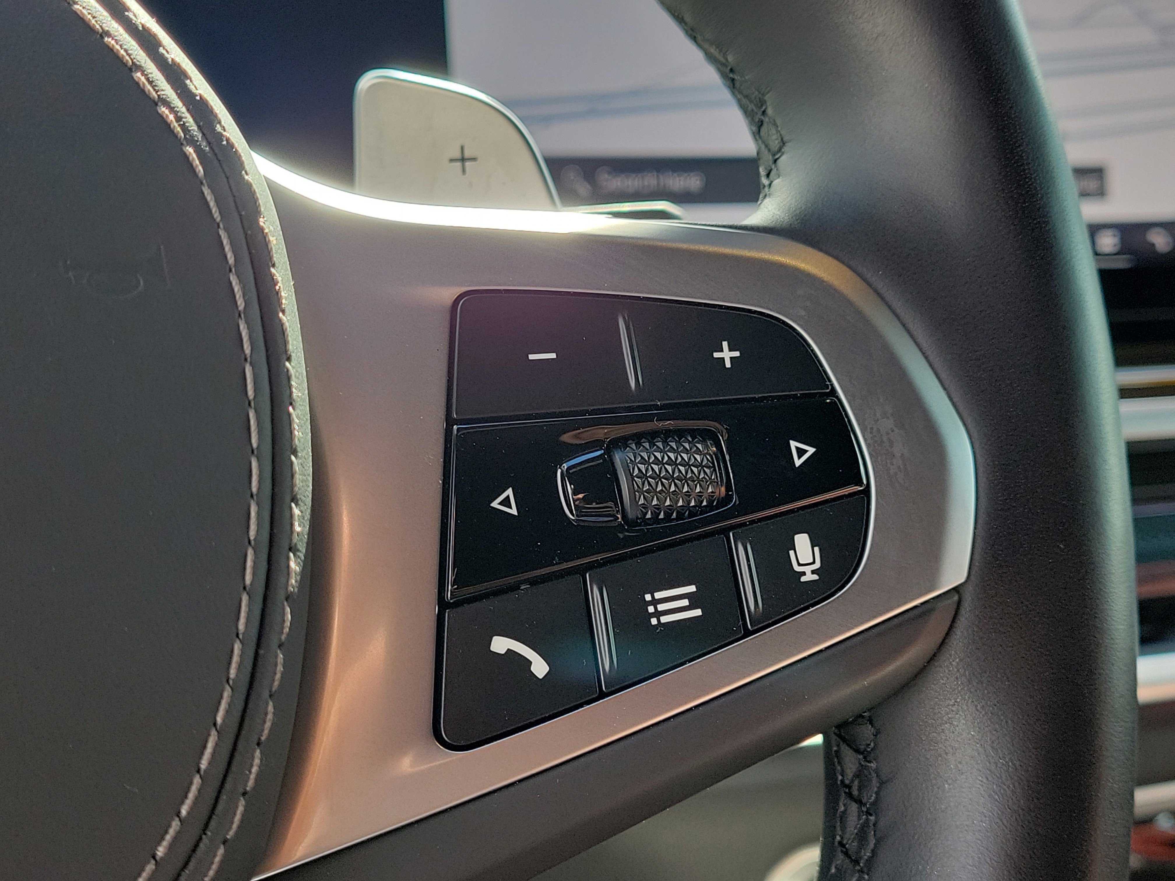 Used 2026 BMW X6 xDrive40i image 32